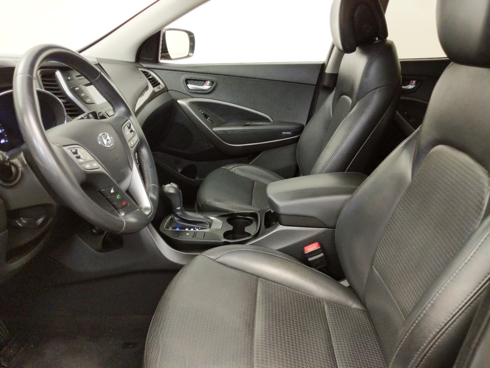 2013 Hyundai Santa Fe - Driver Front Seat