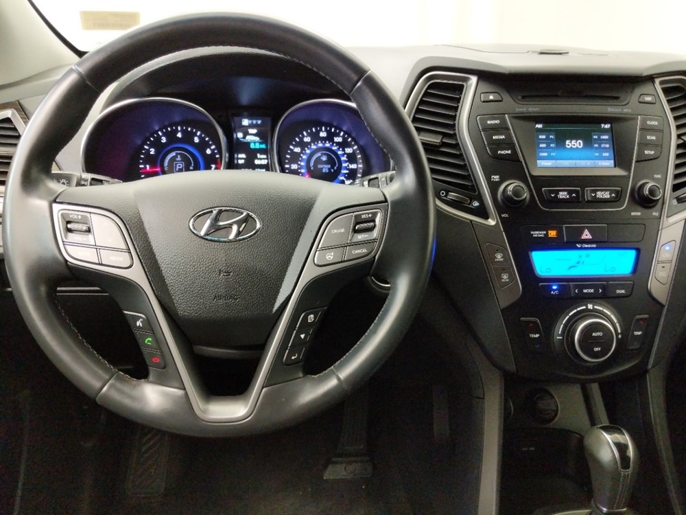 2013 Hyundai Santa Fe - Driver Dash
