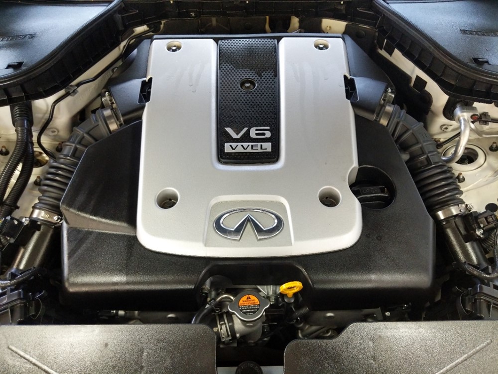 2015 INFINITI Q50 - Engine