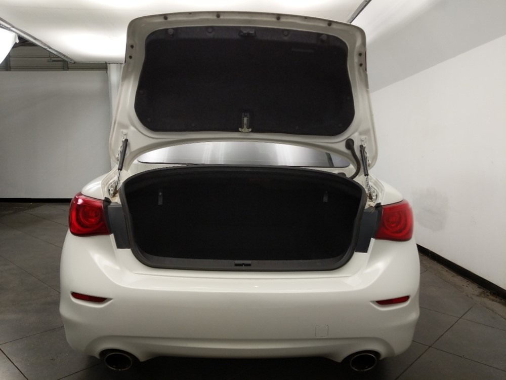 2015 INFINITI Q50 - Trunk