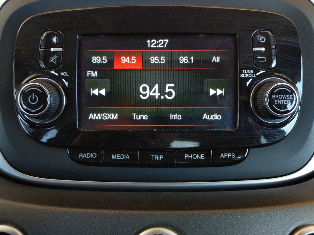 2016 FIAT 500X - Stereo Package