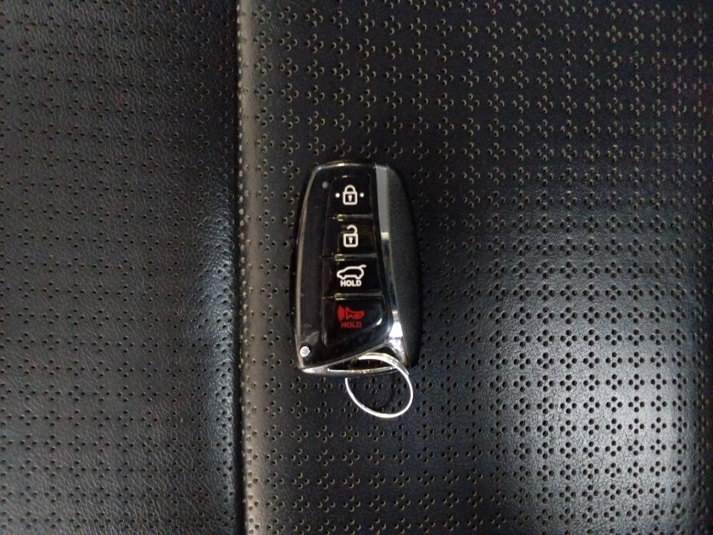 2013 Hyundai Santa Fe - Keys