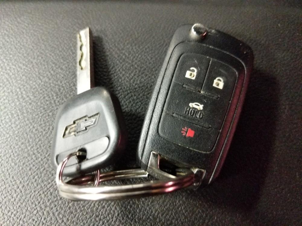 2015 Chevrolet Camaro - Keys