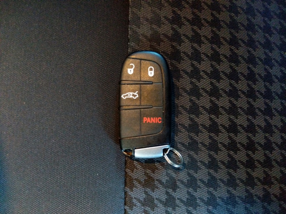 2016 Dodge Challenger - Keys