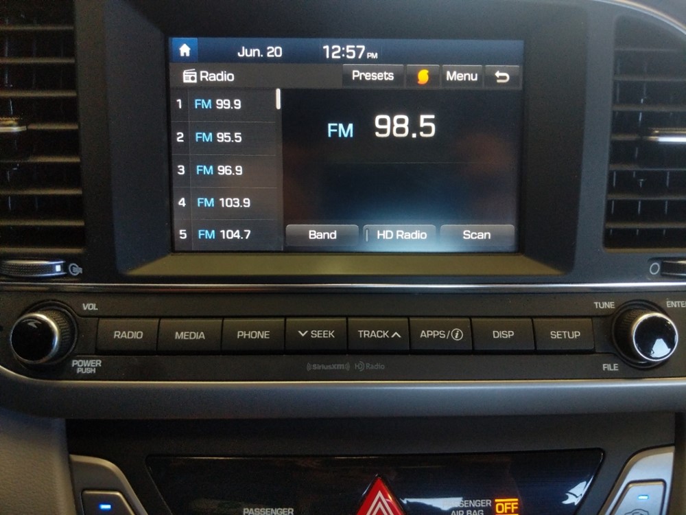 2018 Hyundai Elantra - Stereo Package