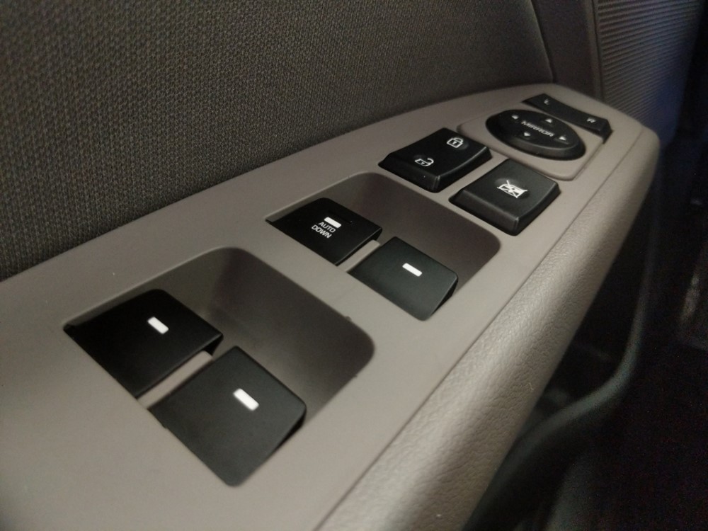 2018 Hyundai Elantra - Driver Power Windows/Lock Control