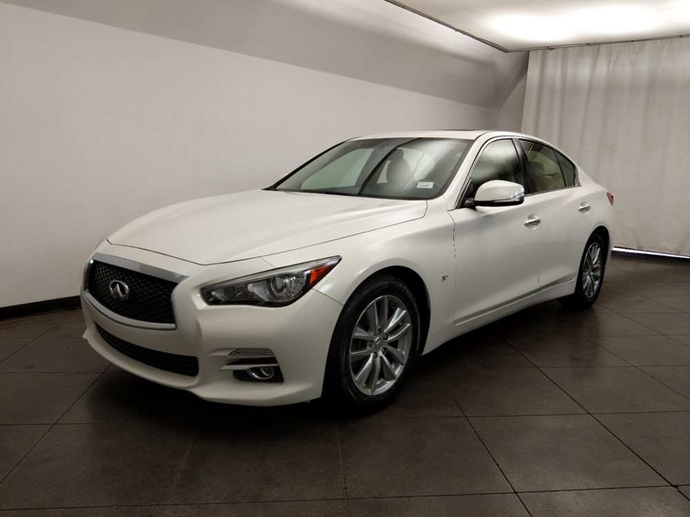 2015 INFINITI Q50 - Driver Front Bumper