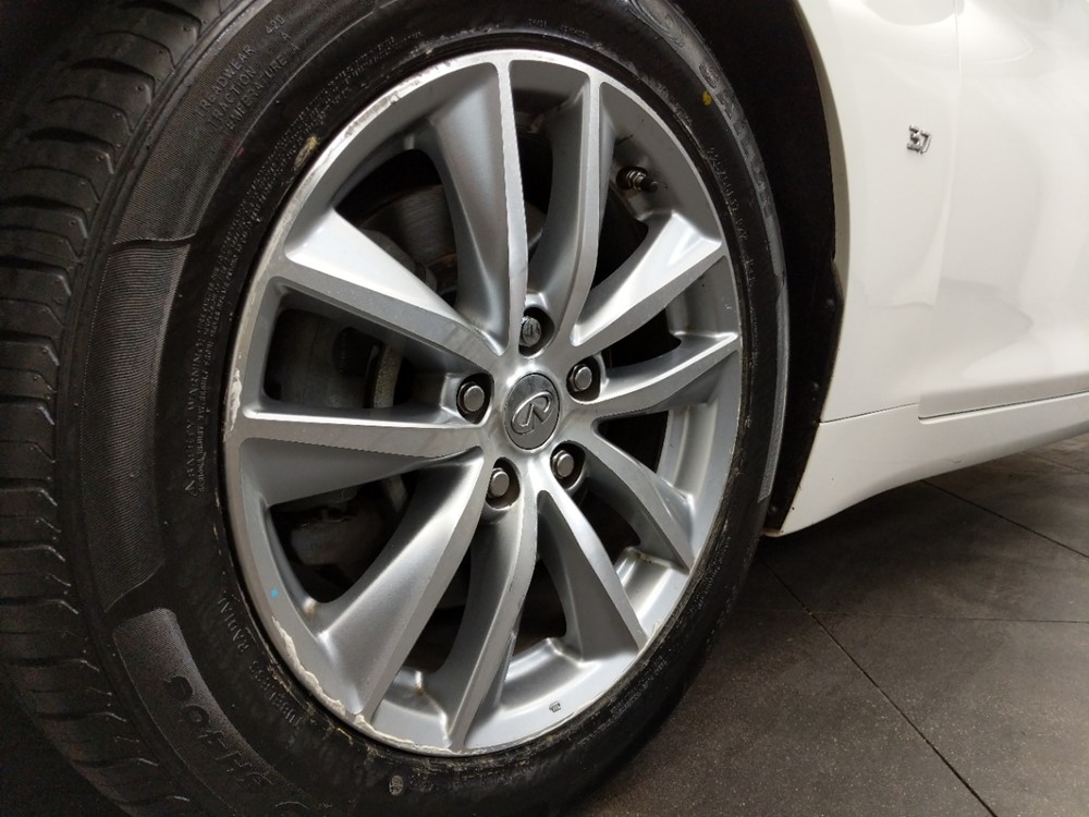 2015 INFINITI Q50 - Wheel