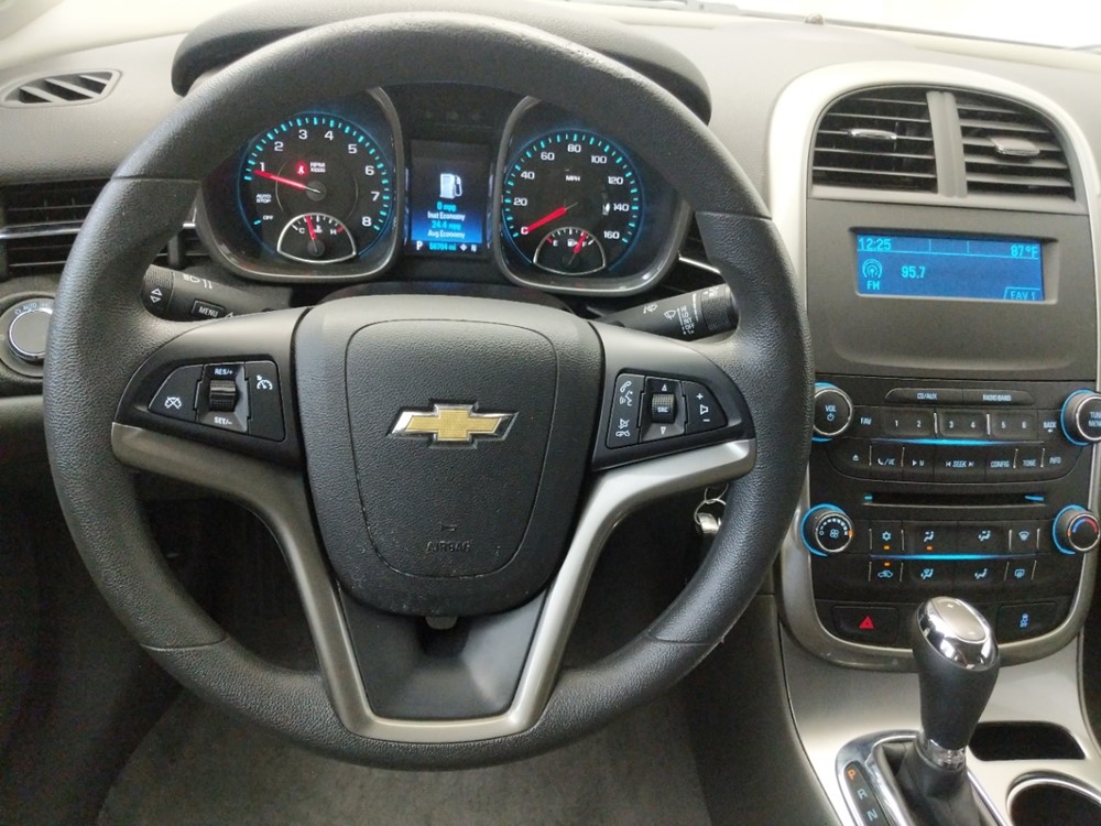 2016 Chevrolet Malibu - Driver Dash