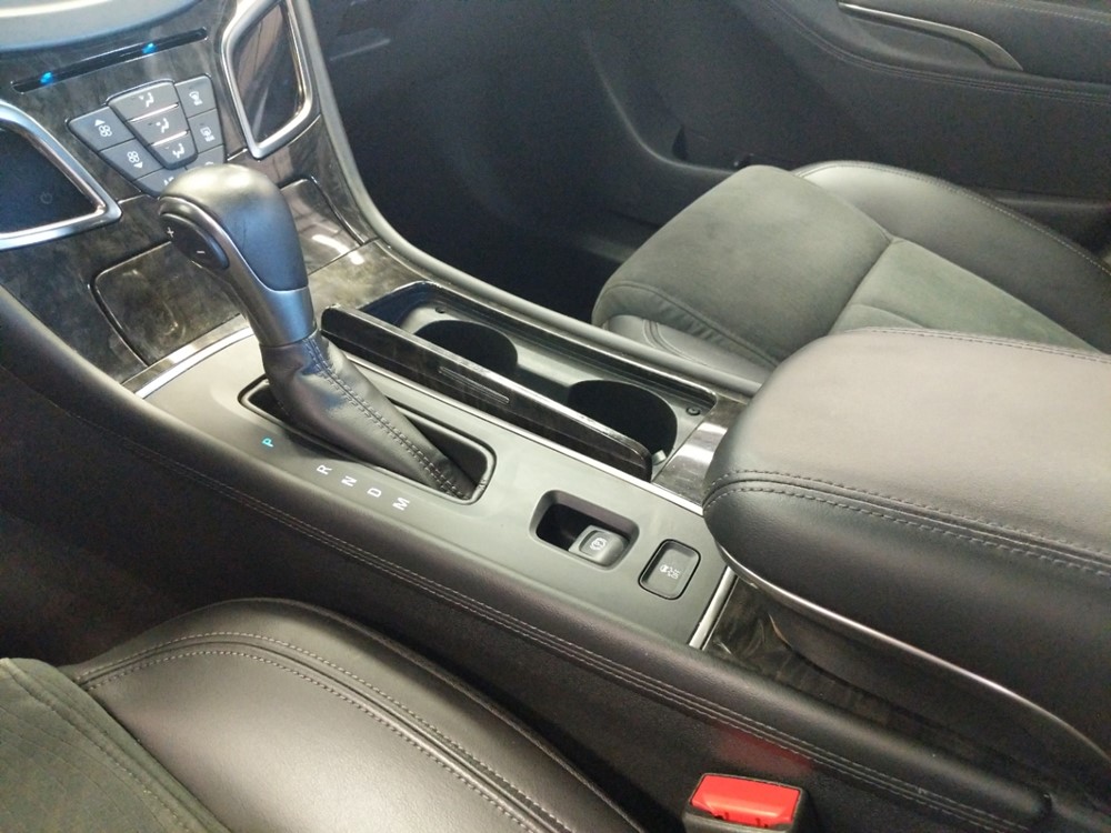 2015 Buick LaCrosse - Center Console/Cup Holders