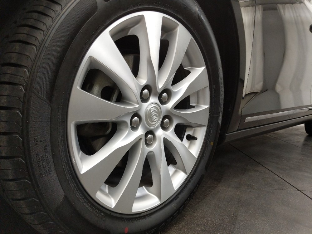 2015 Buick LaCrosse - Wheel