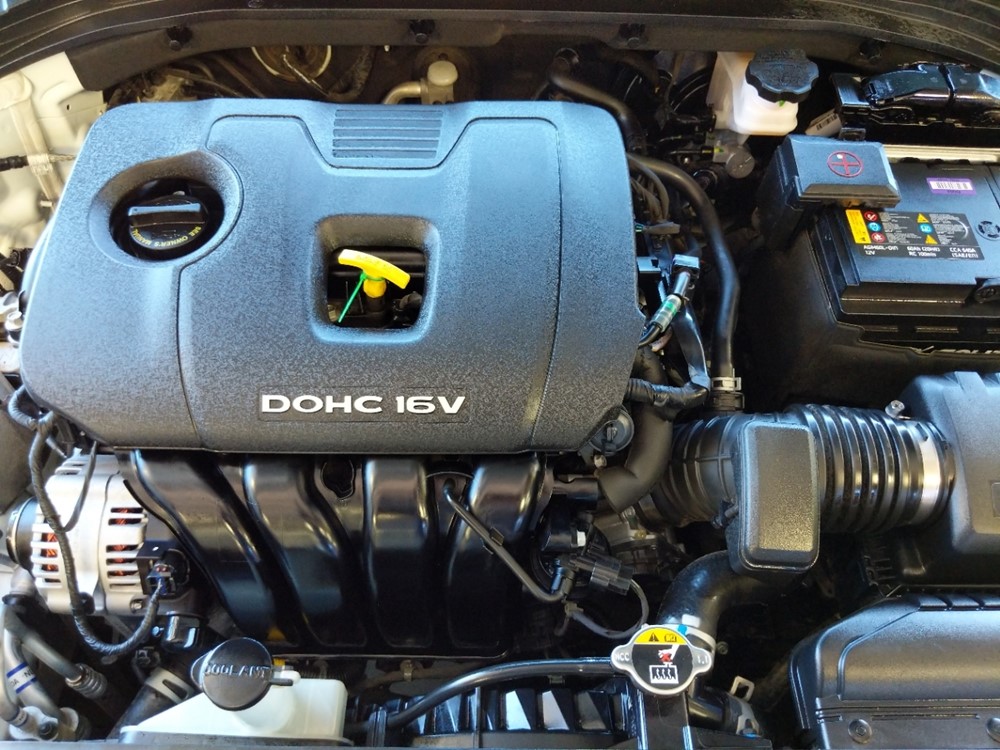 2018 Hyundai Elantra - Engine