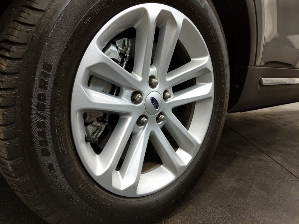 2016 Ford Explorer - Wheel