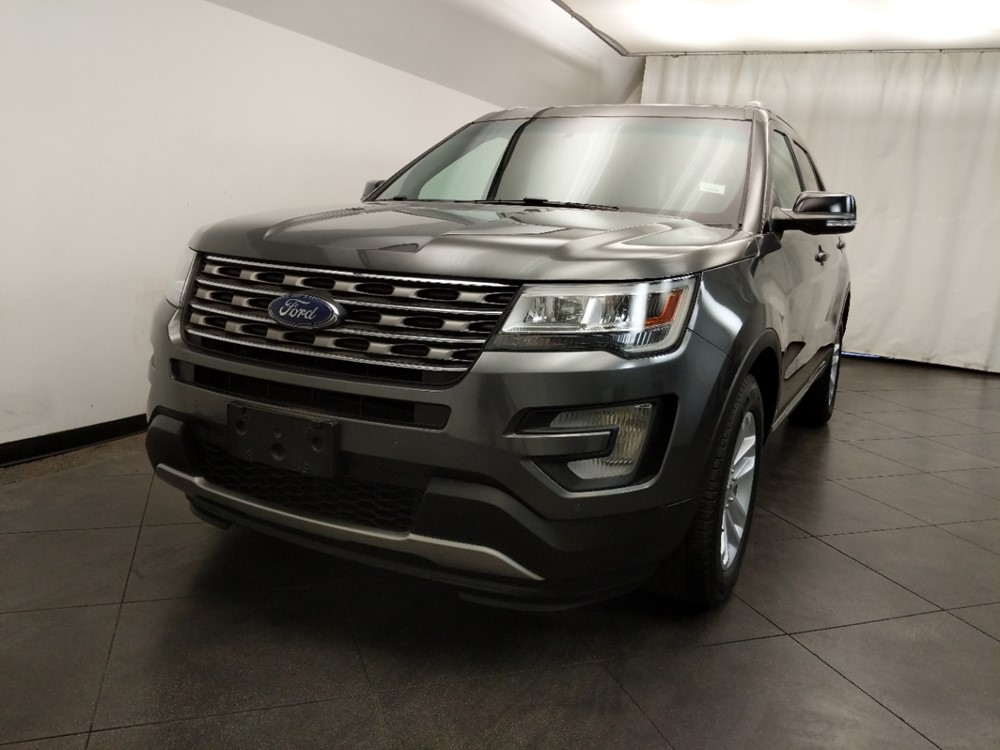 2016 Ford Explorer - Driver Front Hood
