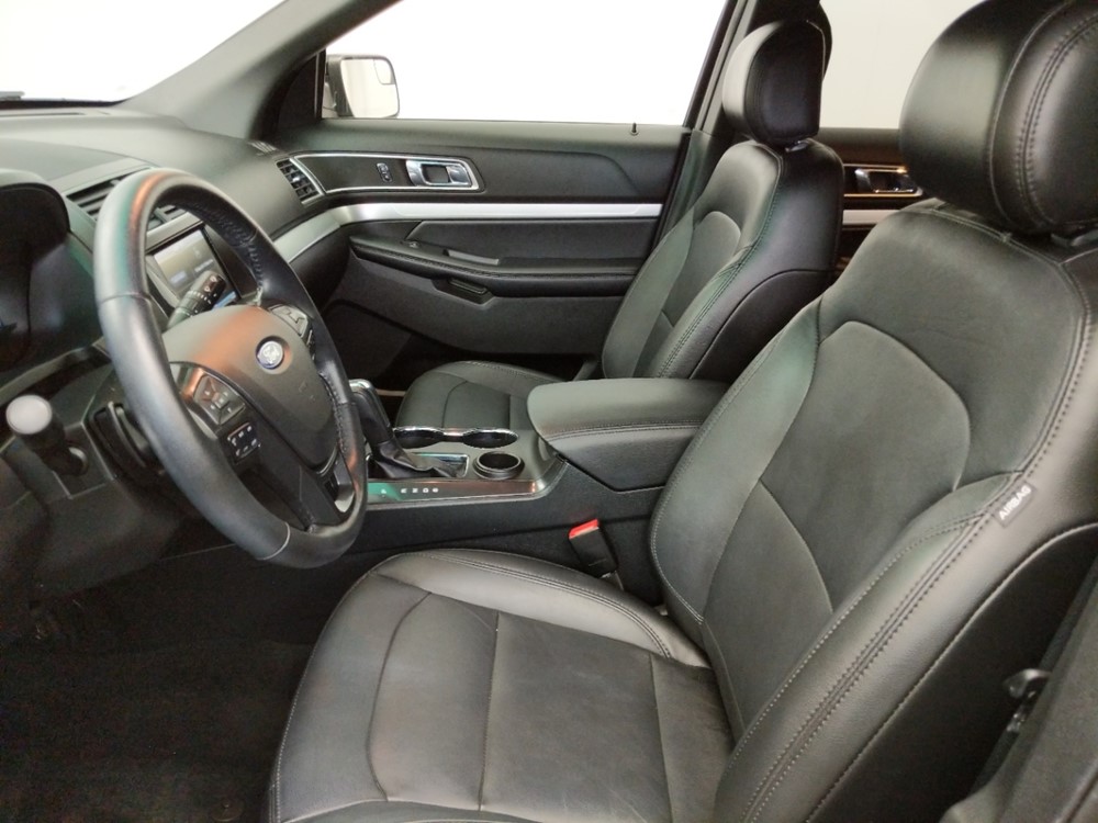 2016 Ford Explorer - Driver Front Seat