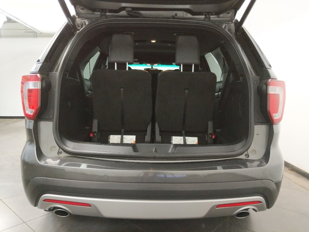 2016 Ford Explorer - Trunk