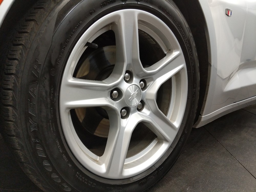2018 Chevrolet Camaro - Wheel
