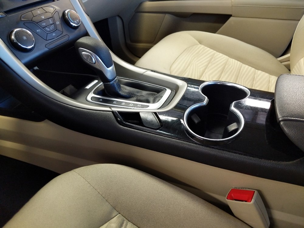 2016 Ford Fusion - Center Console/Cup Holders