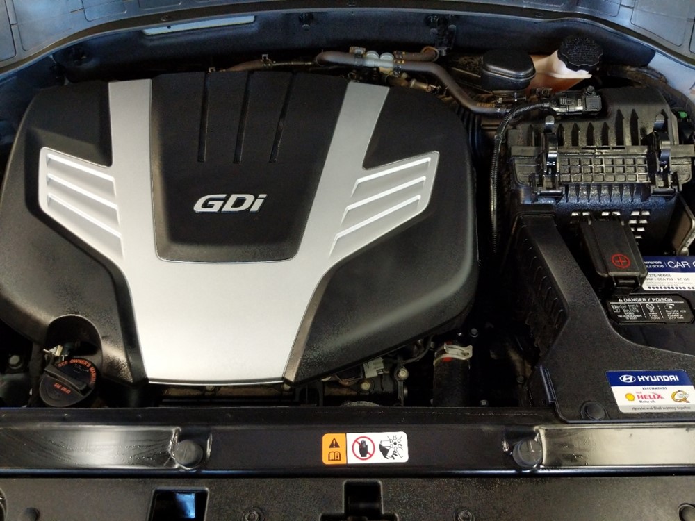 2017 Hyundai Santa Fe - Engine