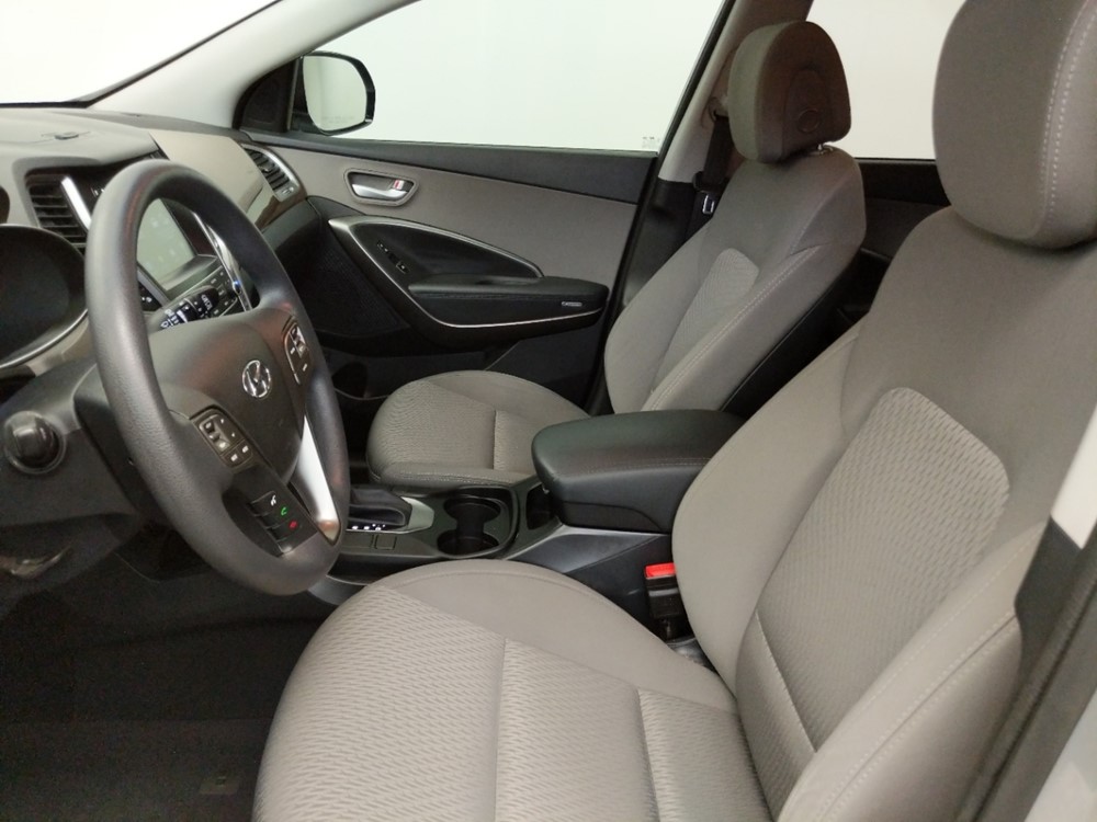 2017 Hyundai Santa Fe - Driver Front Seat