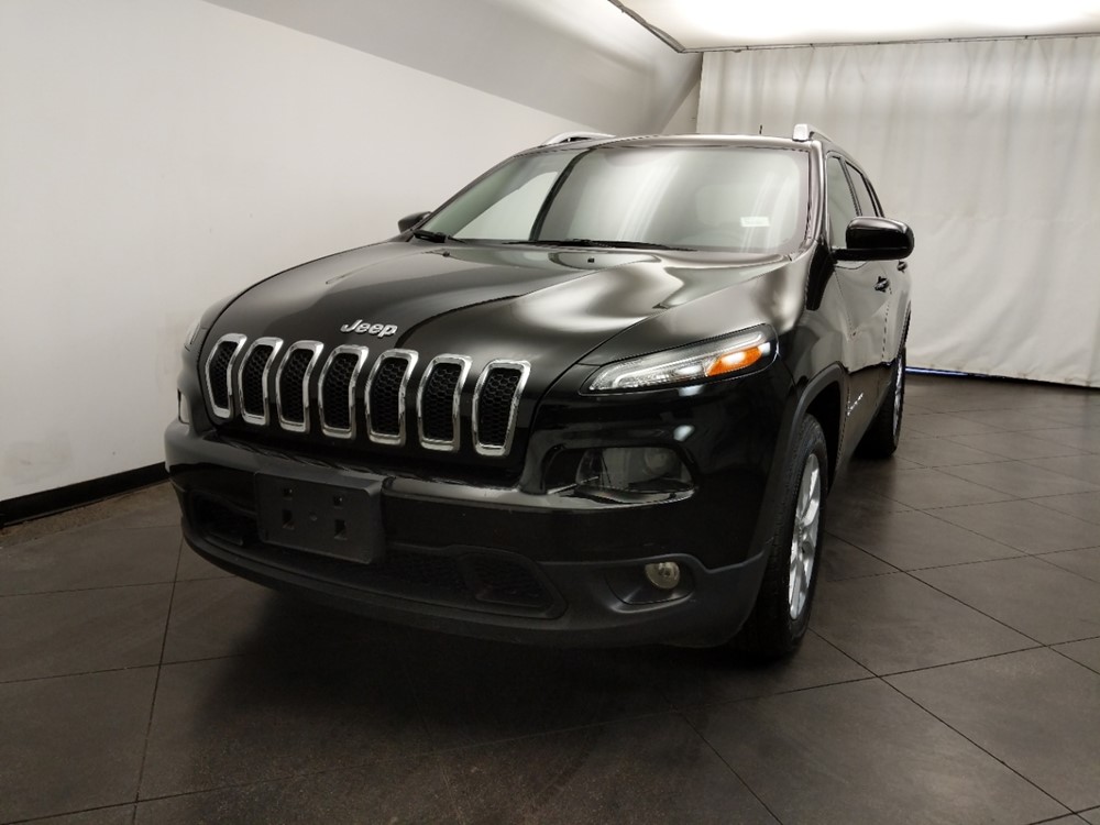 2018 Jeep Cherokee - Driver Front Hood