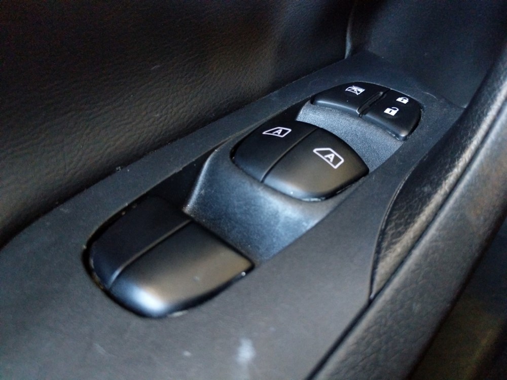 2018 Nissan Altima - Driver Power Windows/Lock Control