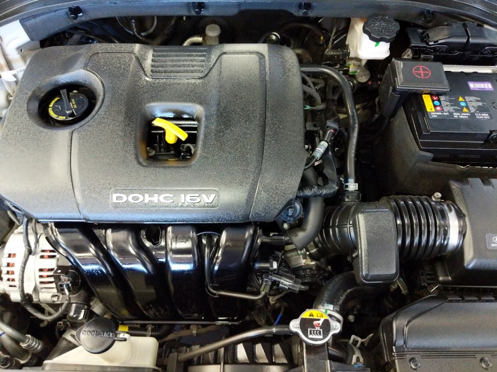 2018 Hyundai Elantra - Engine