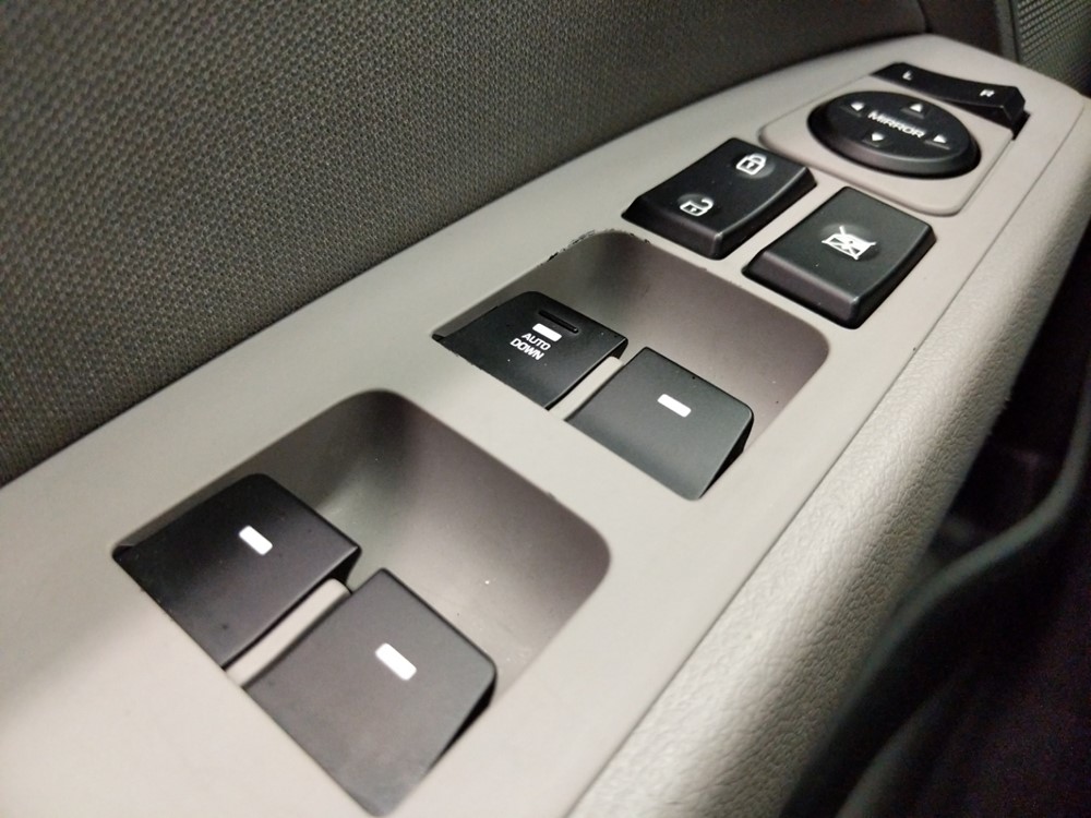 2018 Hyundai Elantra - Driver Power Windows/Lock Control