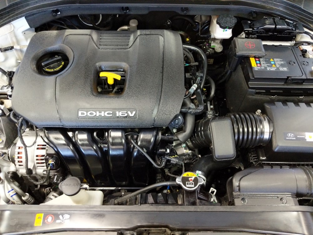2018 Hyundai Elantra - Engine