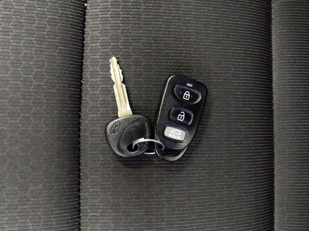 2018 Hyundai Elantra - Keys