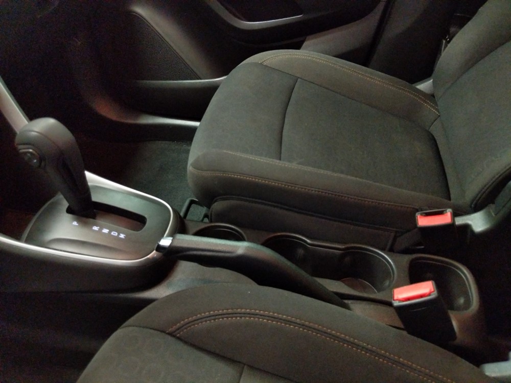 2017 Chevrolet Trax - Center Console/Cup Holders