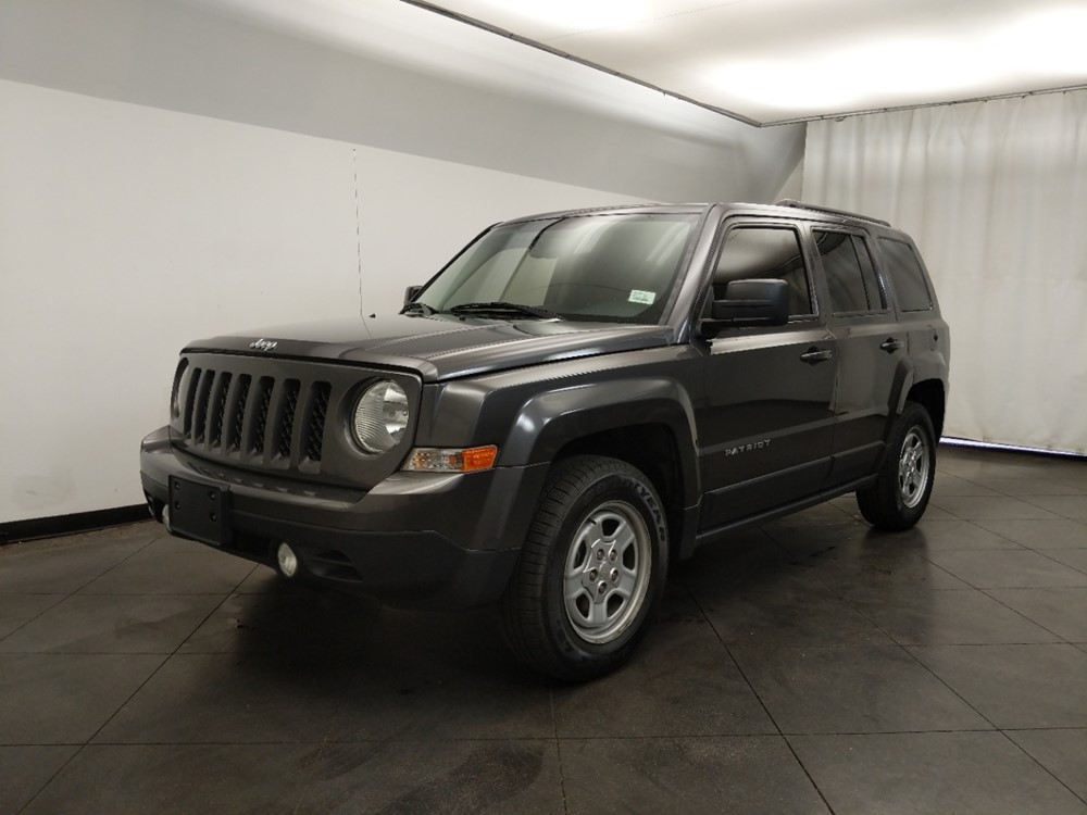 2016 Jeep Patriot - Driver Front Bumper