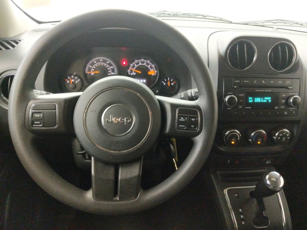 2016 Jeep Patriot - Driver Dash