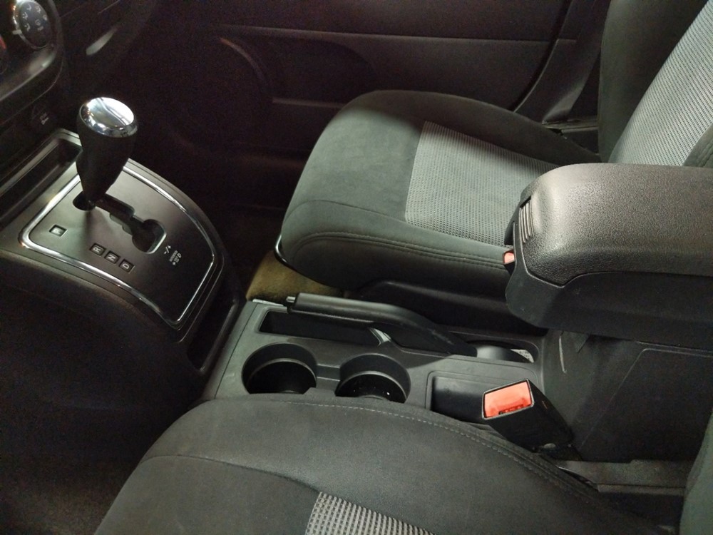 2016 Jeep Patriot - Center Console/Cup Holders