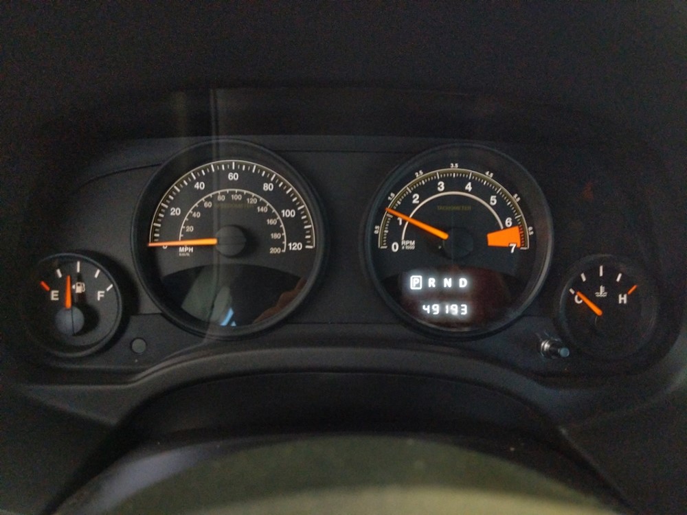 2015 Jeep Patriot - Odometer Close Up