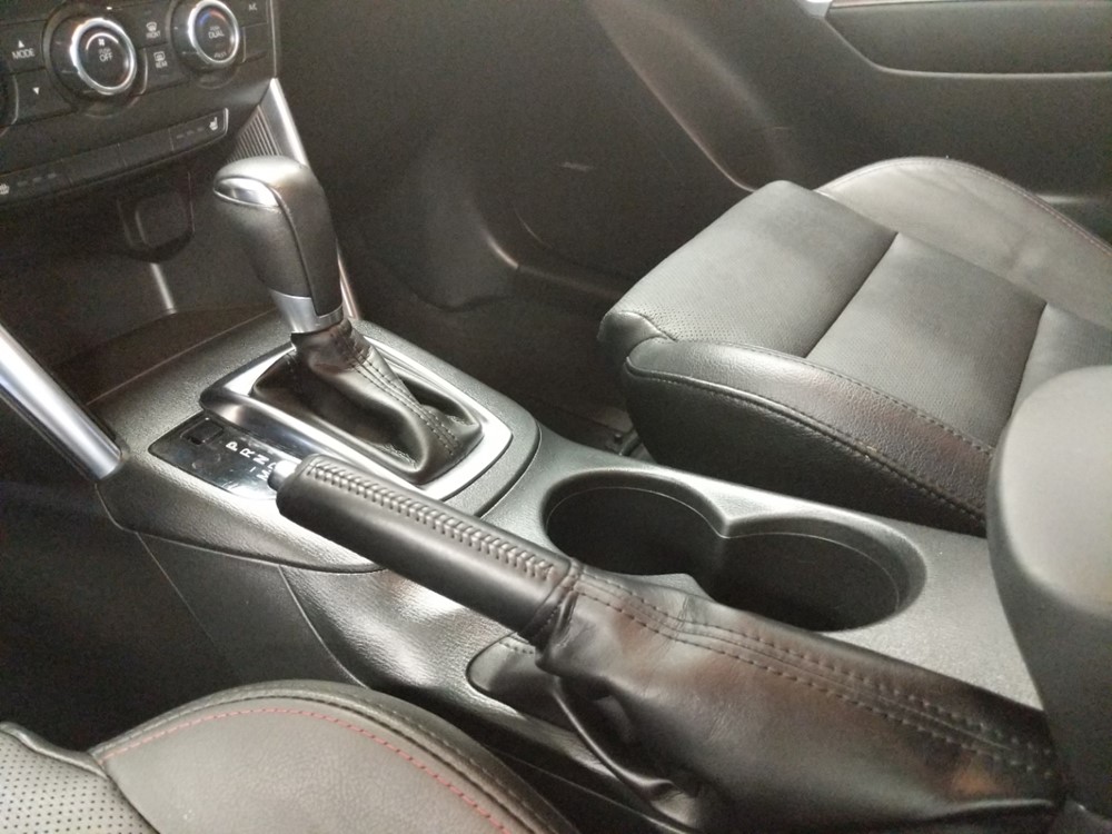 2015 Mazda CX-5 - Center Console/Cup Holders