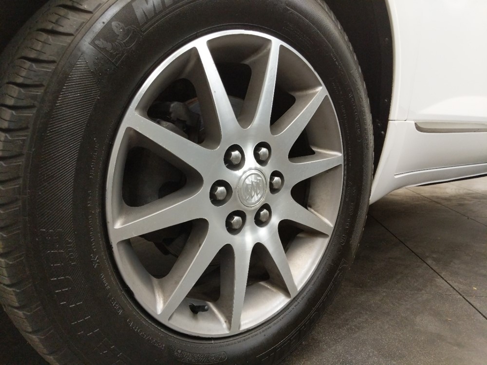 2016 Buick Enclave - Wheel