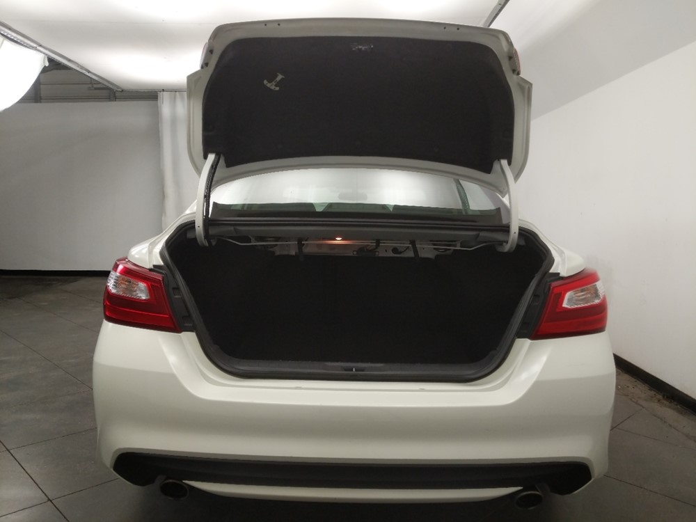 2017 Nissan Altima - Trunk