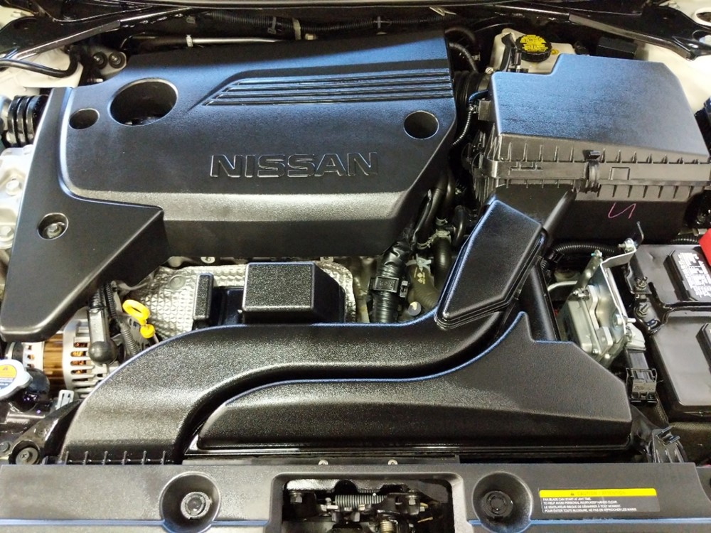 2017 Nissan Altima - Engine