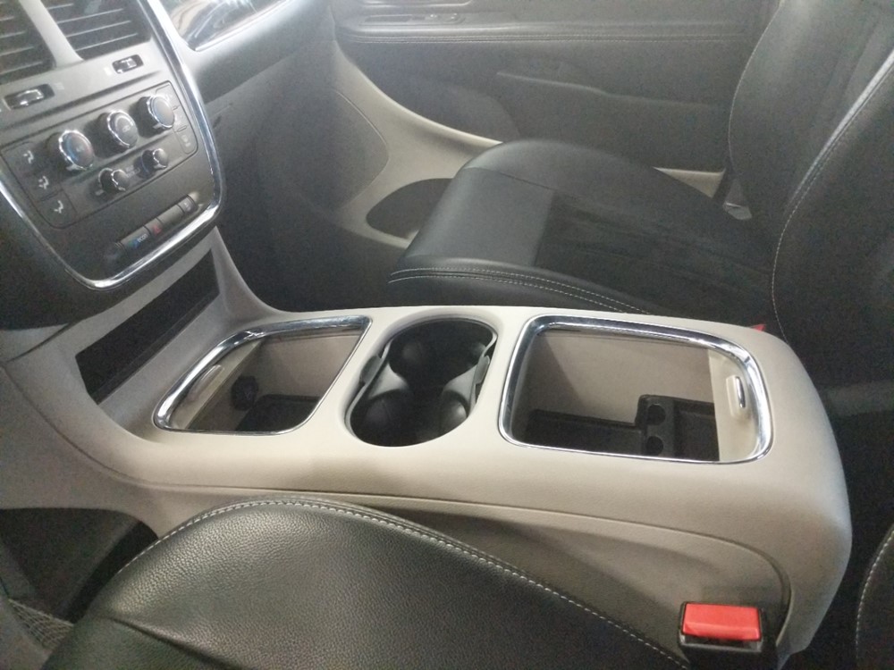 2017 Dodge Grand Caravan - Center Console/Cup Holders
