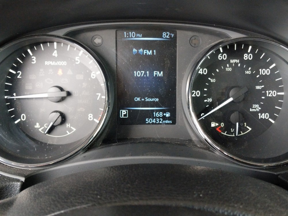 2017 Nissan Rogue - Odometer Close Up