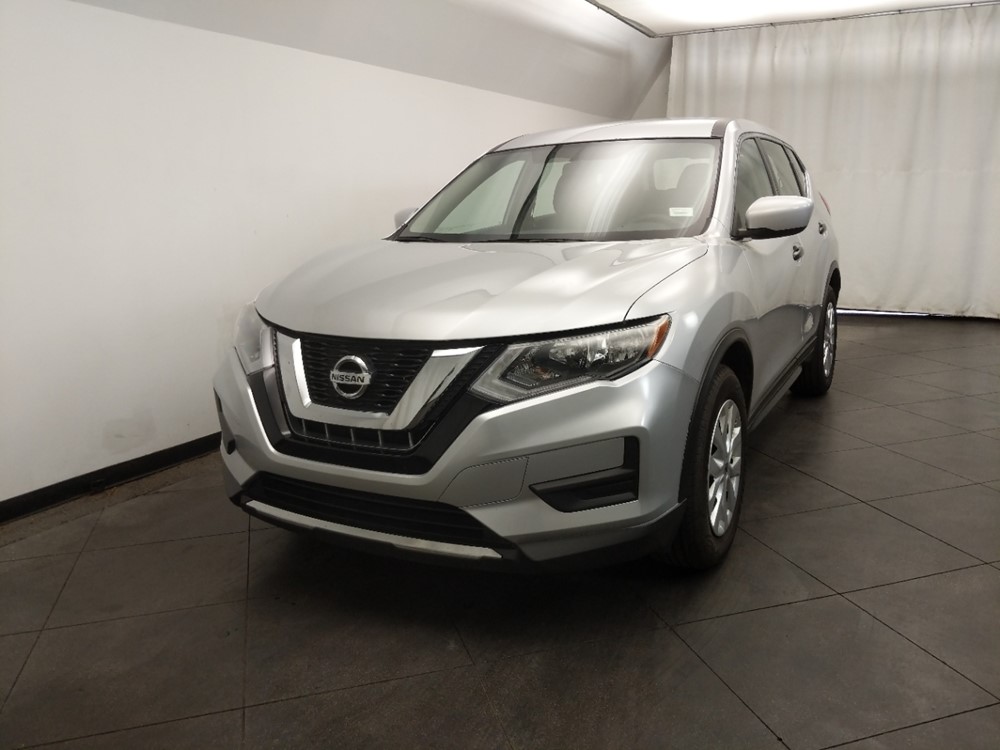 2017 Nissan Rogue - Driver Front Hood