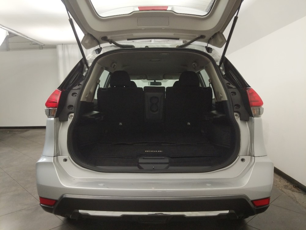 2017 Nissan Rogue - Trunk