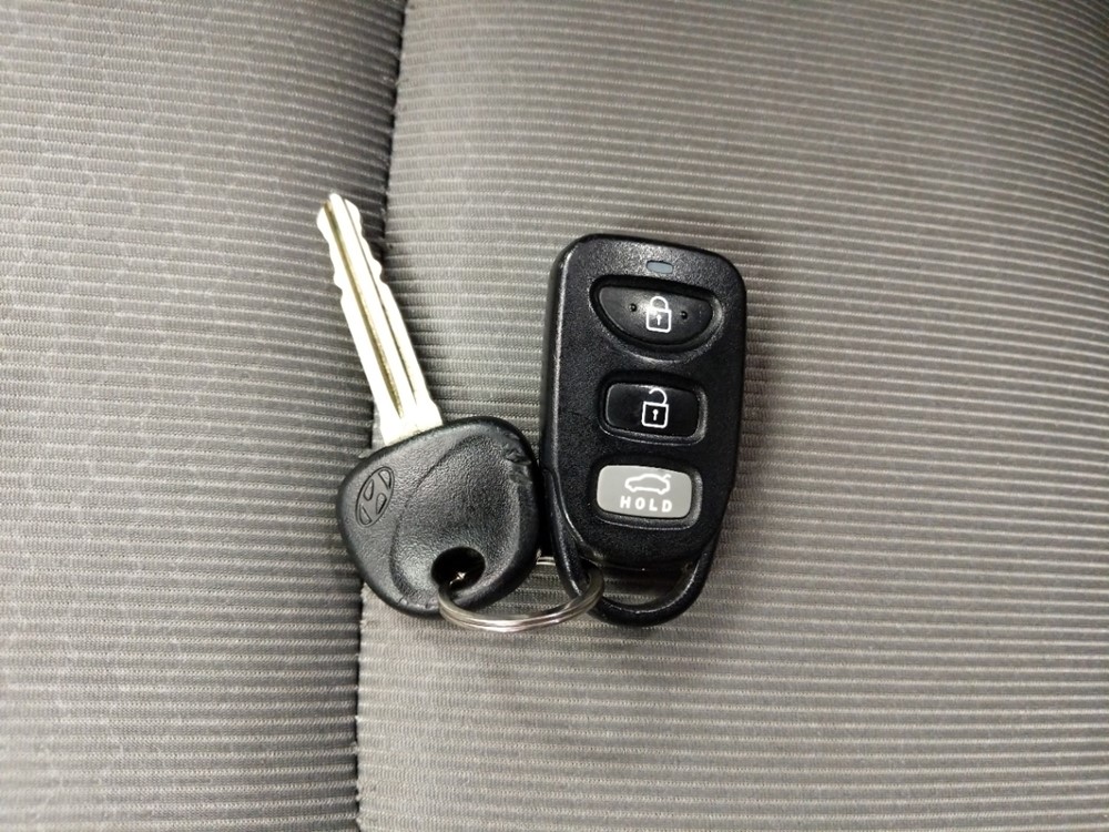 2018 Hyundai Elantra - Keys