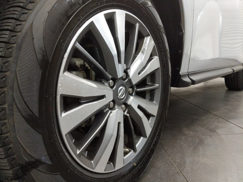 2017 Nissan Pathfinder - Wheel