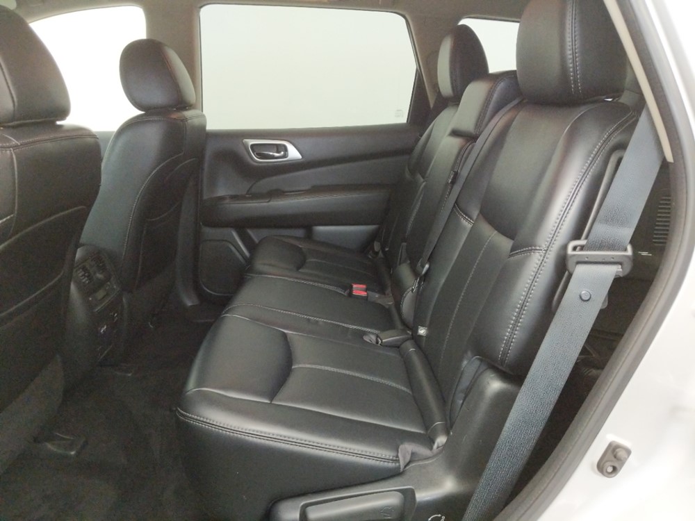 2017 Nissan Pathfinder - Driver Rear Seat