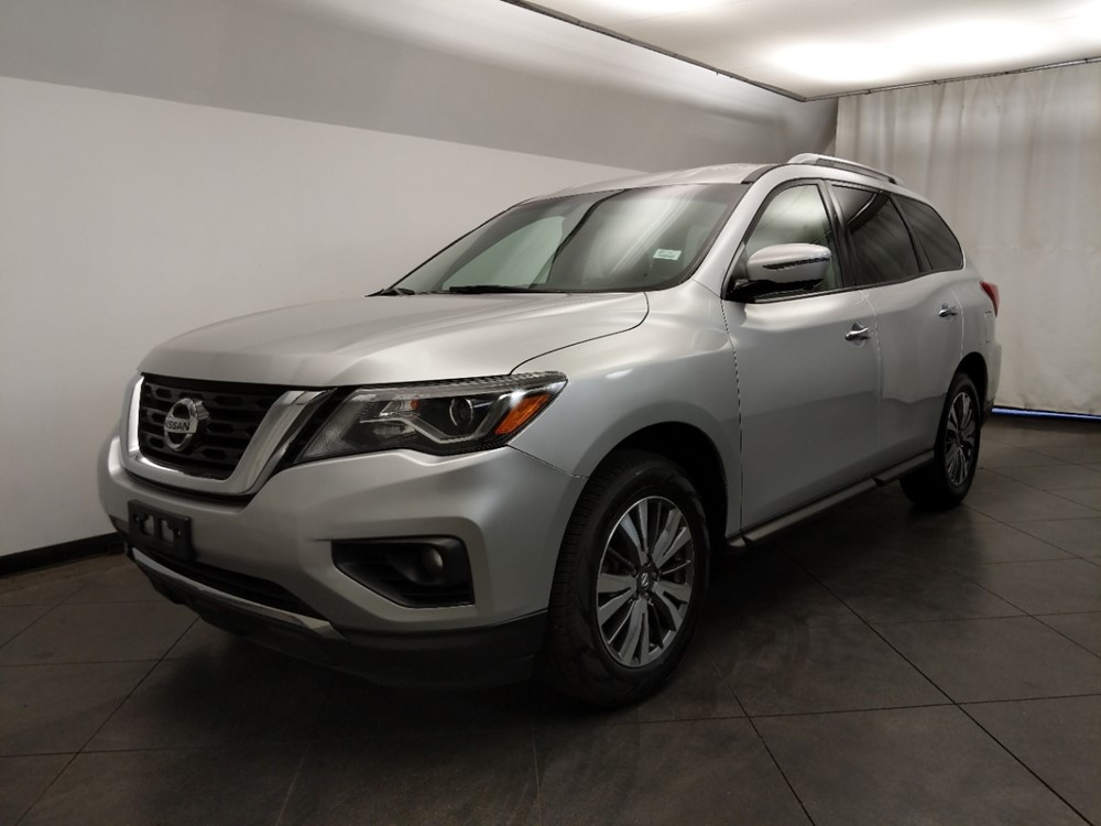 Used 2017 Nissan Pathfinder Driver Front Bumper