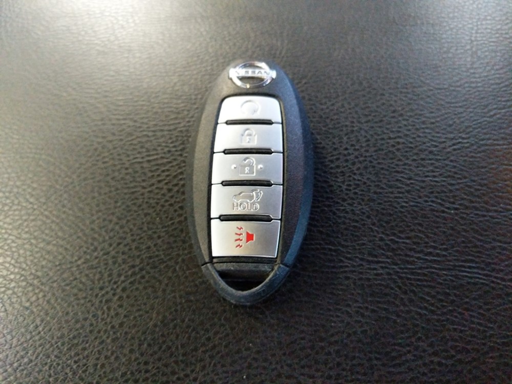 2017 Nissan Pathfinder - Keys