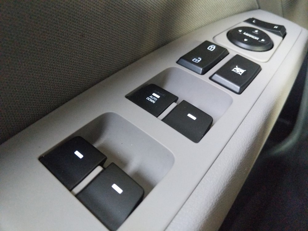 2018 Hyundai Elantra - Driver Power Windows/Lock Control