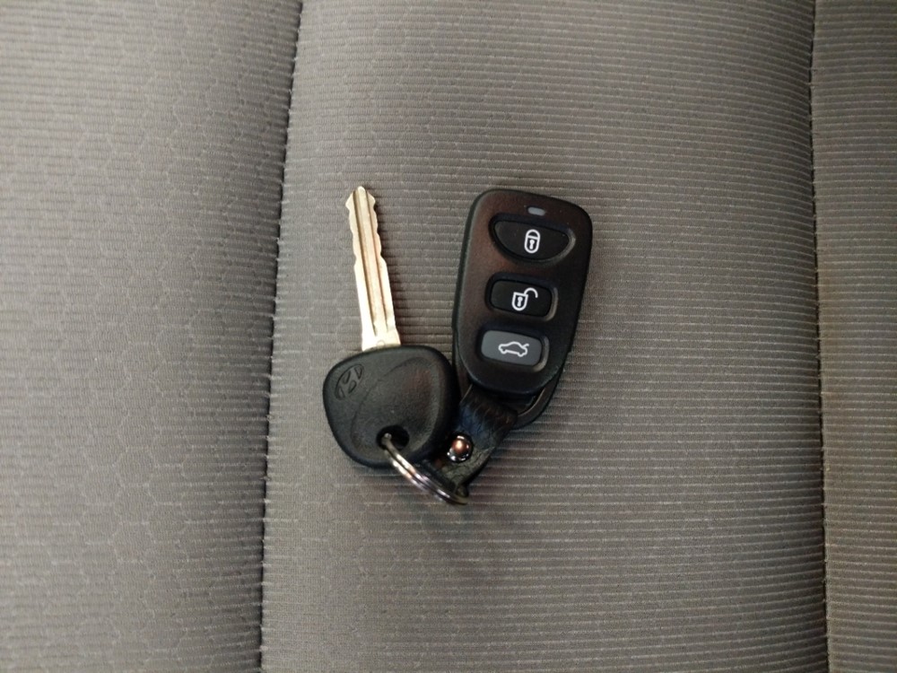 2018 Hyundai Elantra - Keys